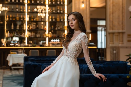 https://elisebride.ro/images/stories/virtuemart/product/28 Hope       (2).jpg